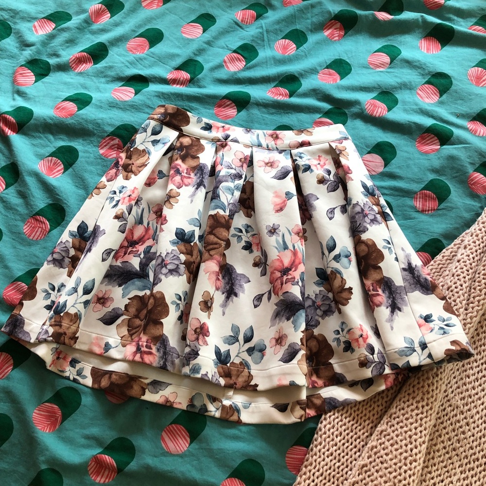 Floral Mini skirt